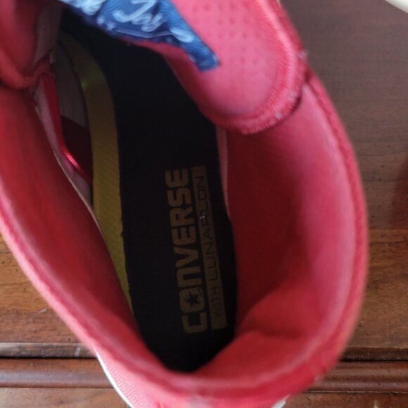 Chuck Taylor Red High Top Converse - Picture 12 of 12